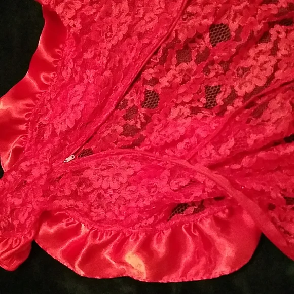 Victoria’s Secret Red 90's Gold Label Vintage Lace Teddy Satin Ruffle Bodysuit - Picture 6 of 16